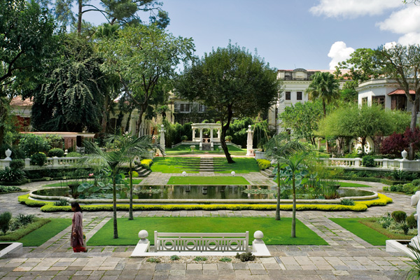 Garden of Dreams, part of the Kaiser Mahal complex in Nepal.